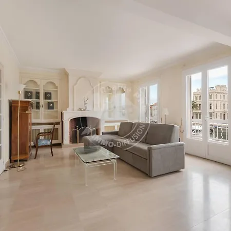 Appartement As21755 - Grand P3 Vue Canal Au Cœur Du Centre-ville à 20m De La Le Grau-du-Roi